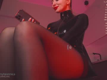 webcam girl bronnica live cam image #2271254