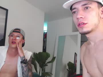 webcam man fratguysonline live cam image #2705969