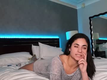 webcam couple ari_lovexo live cam image #5968577