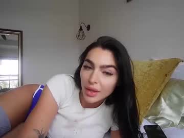webcam girl emjayyplays live cam image #6701326