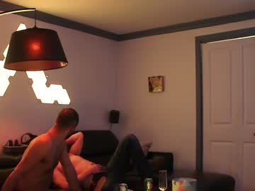 webcam man flyerstud_mtl live cam image #868658