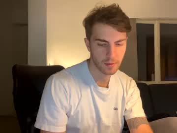 webcam man melodicass live cam image #6859478