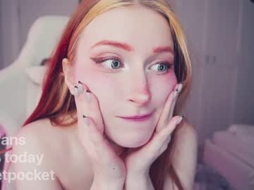 webcam girl pocketrocket_ live cam image #1323100