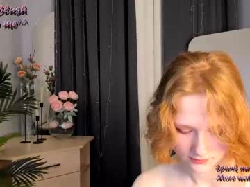 webcam girl navy_blush live cam image #6318391