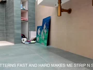 webcam girl lets_slip_and_slide live cam image #5382599