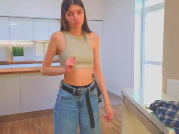 webcam girl lucettagibbard live cam image #7036238