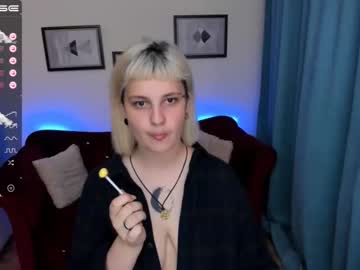 webcam girl yolandi_toit live cam image #2342951