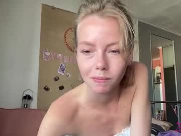 webcam girl elli_harmon live cam image #4960469