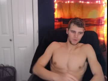 webcam man nhandgrenades live cam image #808455