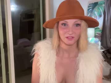 webcam girl kaileeshy live cam image #5381488