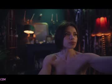 webcam girl lucieoude_ live cam image #2035403