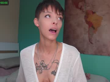 webcam girl agelina_summer live cam image #175137