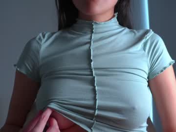 webcam girl houseofkei live cam image #1566733