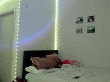 webcam girl ariah_is_blonde live cam image #7101756