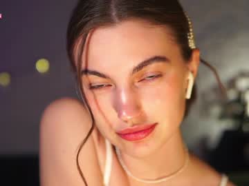 webcam girl hoolybunny live cam image #6610392