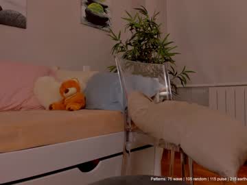 webcam girl sweetnameless live cam image #110757