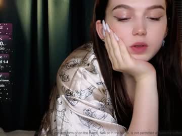 webcam girl small_blondee live cam image #6647357