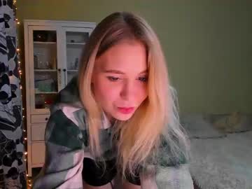 webcam girl lil_shynee live cam image #5959169
