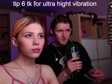 webcam couple sarah_kurt live cam image #3927788