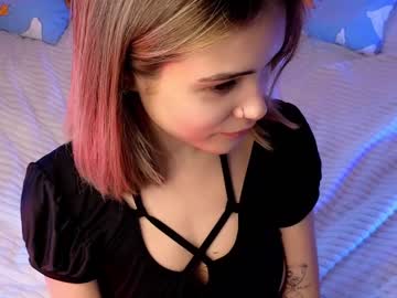 webcam girl babyface_cb live cam image #6825617