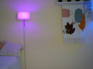 webcam girl emma_land live cam image #3379480