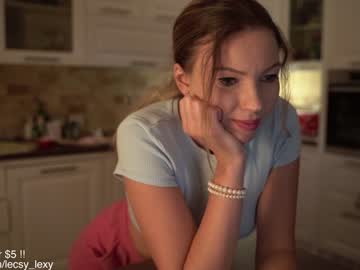 webcam girl lecsy live cam image #2771497
