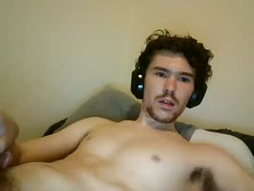 webcam man manwithaweapon live cam image #272696