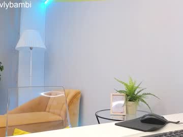 webcam girl lovlybambi live cam image #5665114
