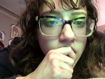 webcam girl katiecruelty live cam image #3221394