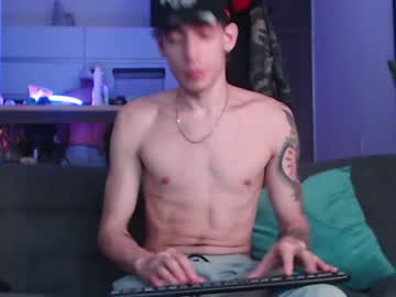 webcam man fratguysonline live cam image #2518350