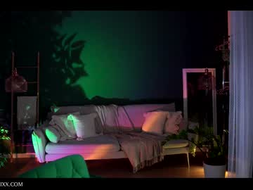 webcam girl provocatrixx live cam image #3211982