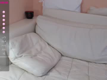 webcam man small_boyyy live cam image #3760912