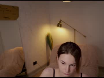 webcam girl gwen_sunshine live cam image #1407099