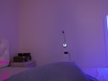 webcam girl lindamei live cam image #443371