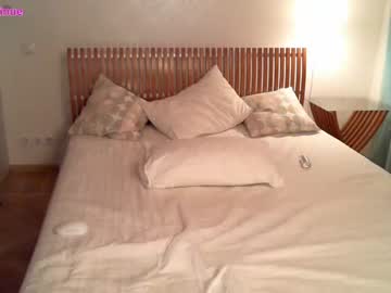 webcam couple peachcreamcouple live cam image #5969717