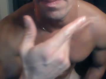 webcam man runfasterxo live cam image #2201942