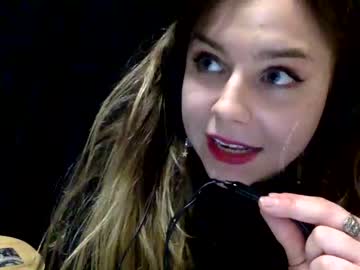 webcam girl lillypadgrl live cam image #5575662