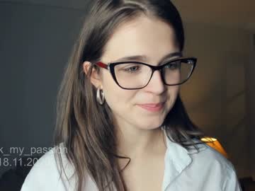 webcam girl look_my_passion live cam image #5767857