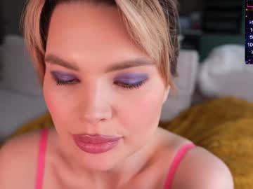 webcam girl love_you_to123 live cam image #5073823