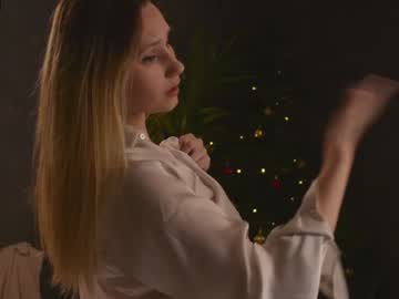 webcam girl fly_fairy live cam image #3392020