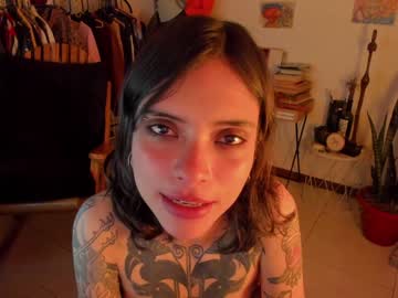 webcam girl alone_together_ live cam image #4617069