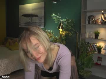 webcam girl marmelado_babe live cam image #2684391