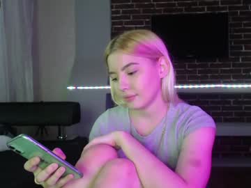 webcam girl candy_flipflop live cam image #183612
