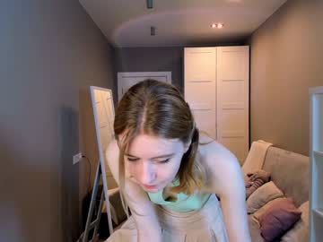 webcam girl silver_gin live cam image #6868255