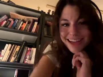 webcam girl arielrayyy live cam image #4422512