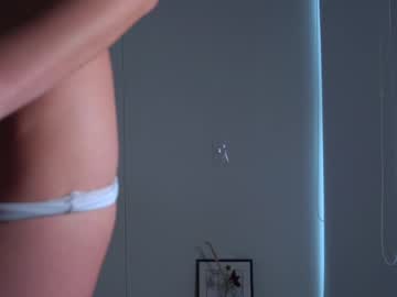 webcam girl houseofkei live cam image #1589010