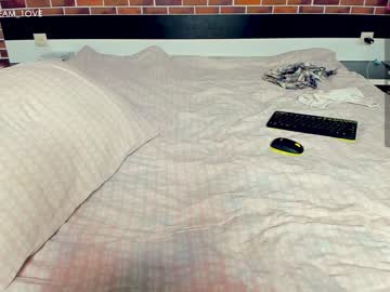 webcam girl elenalooove live cam image #1680488