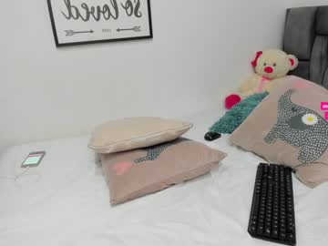 webcam girl abigail_w live cam image #796512