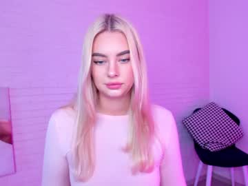 webcam girl 8a8y_nura live cam image #1584264