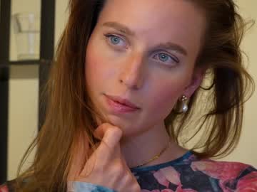webcam girl ellaa91 live cam image #1927625